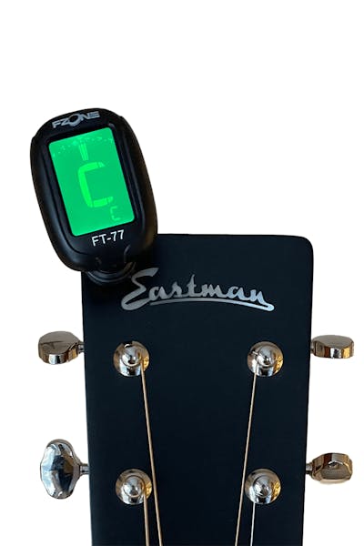 Clip on online ukulele tuner